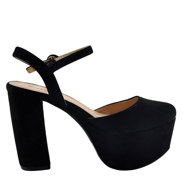 black heel closed toe